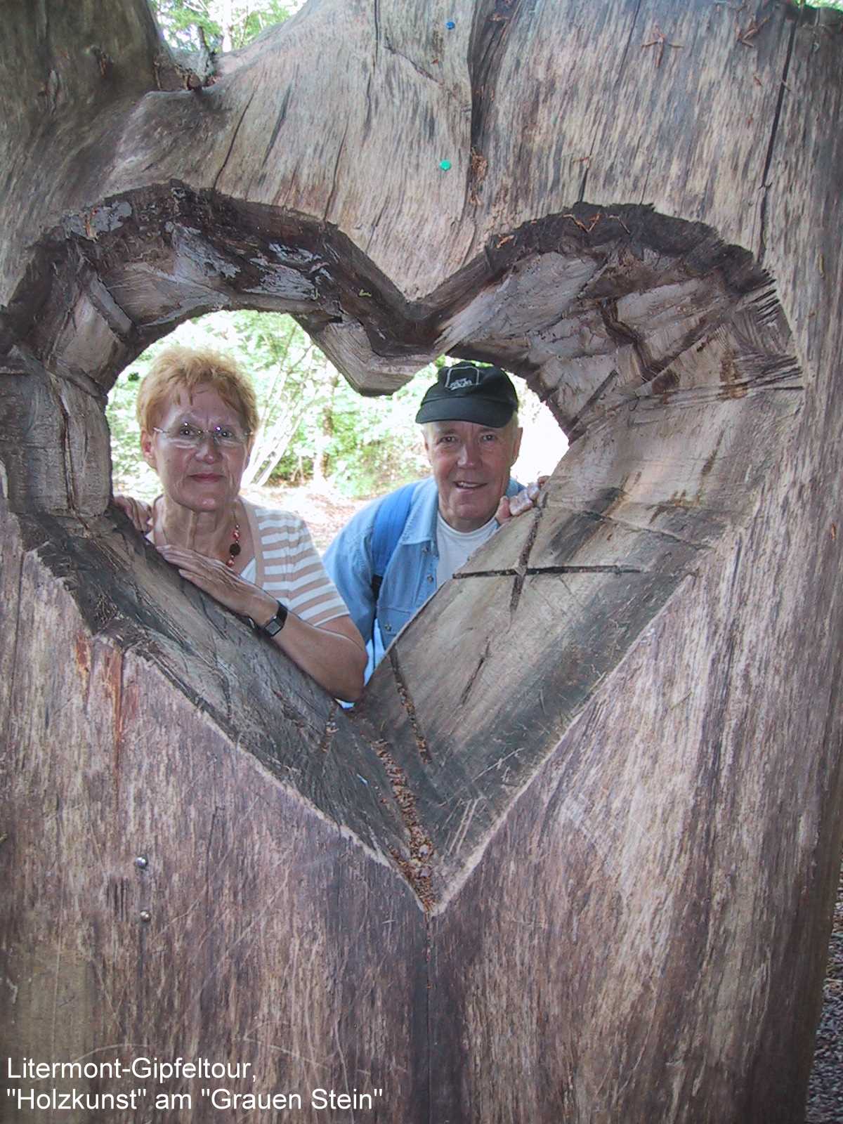 Holzherz beim Grauer Stein auf der Litermont-Gipfeltour